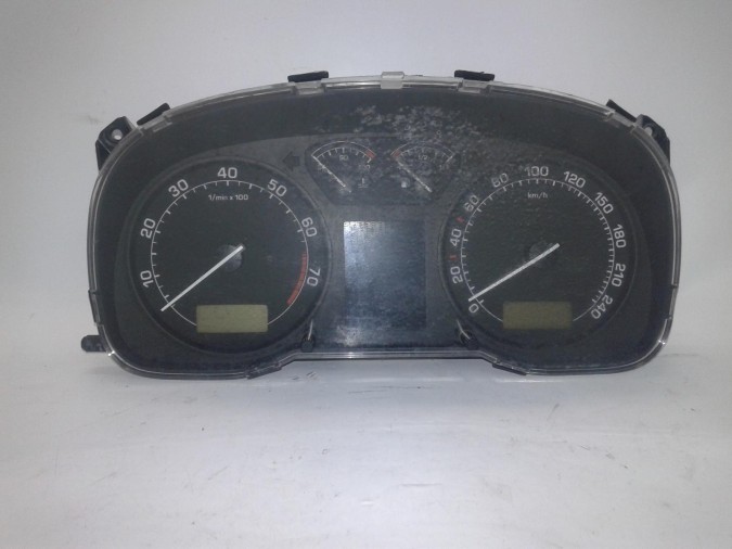 CUADRO INSTRUMENTOS MAZDA CX-5 2004