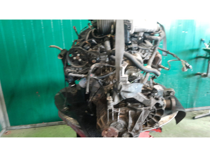 MOTOR CON ACCESORIOS Y CAJA DE CAMBIOS JAGUAR X-TYPE