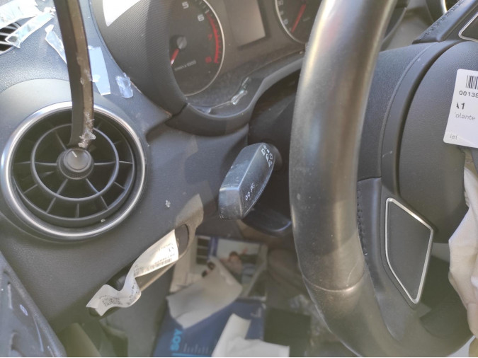 Mando Multifunción AUDI A1 2011