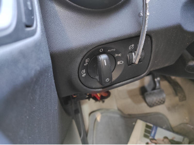 Mando Luces AUDI A1 2011