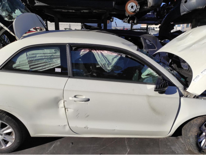 ELEVALUNAS DELANTERO DERECHO AUDI A1 2011