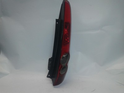 PILOTO TRASERO DERECHO FORD FIESTA 2006