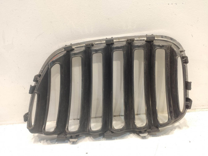 REJILLA DELANTERA CITROEN C3 2005