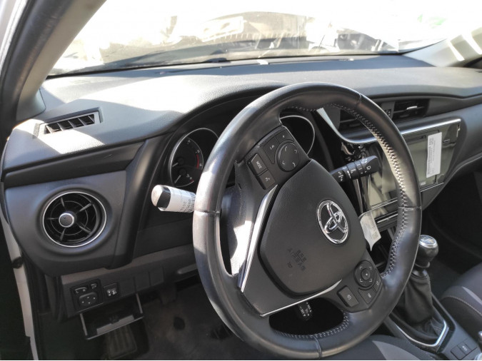 CUADRO INSTRUMENTOS TOYOTA AURIS 2016