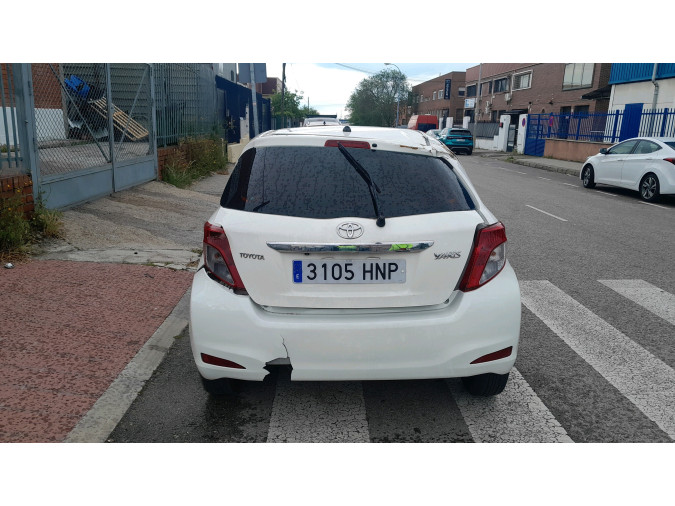 MANGUETA DELANTERA DERECHA TOYOTA YARIS 2013