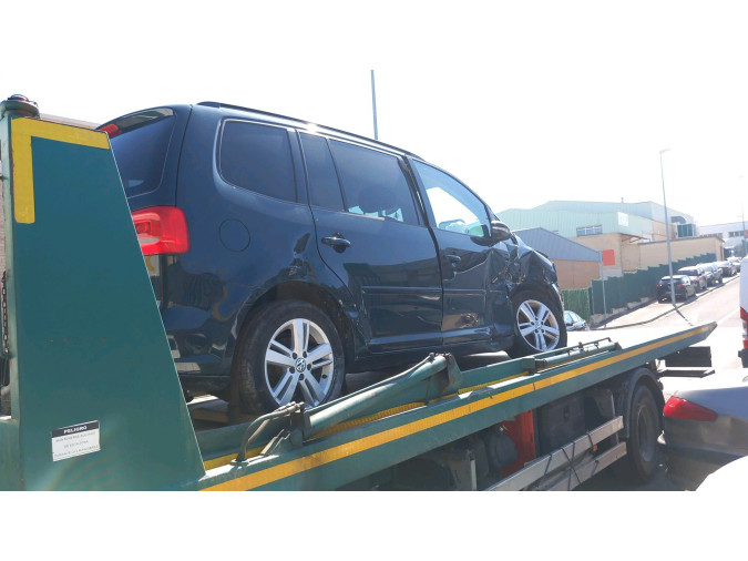 BRAZO SUSPENSION INFERIOR DELANTERO DERECHO VOLKSWAGEN TOURAN 2012