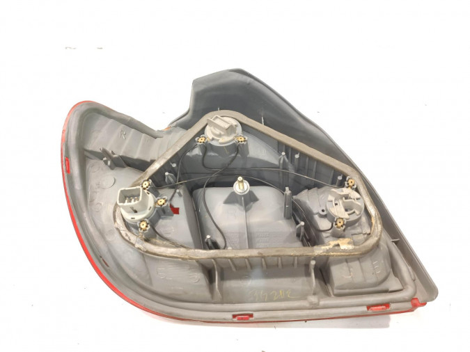 PILOTO TRASERO DERECHO HYUNDAI ACCENT 2006