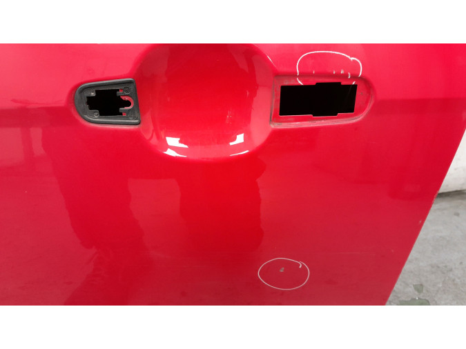 PUERTA DELANTERA IZQUIERDA FORD FOCUS ROJO 2017