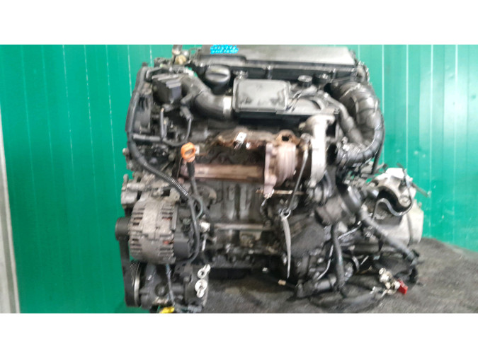 MOTOR CON ACCESORIOS SIN CAJA DE CAMBIOS PEUGEOT 207 2008