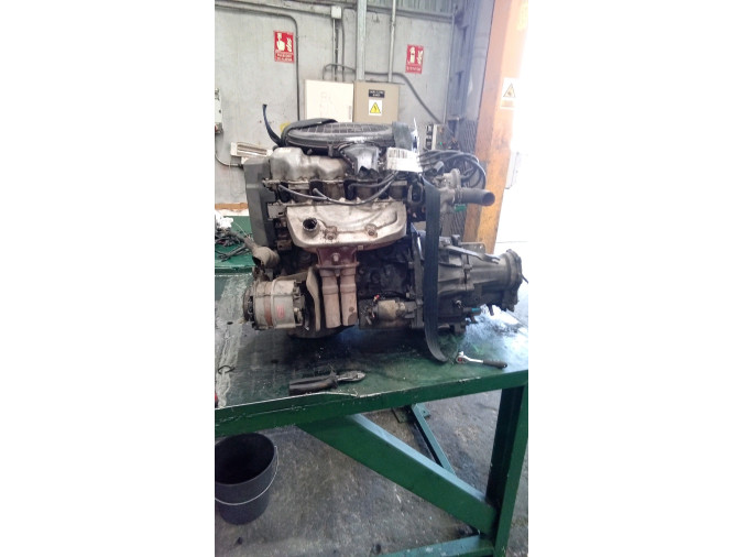 MOTOR CON ACCESORIOS Y CAJA DE CAMBIOS FORD ORION