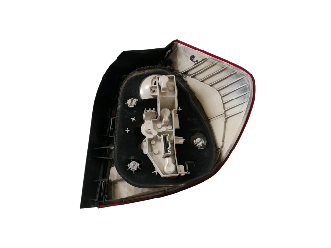 PILOTO TRASERO IZQUIERDO EXTERIOR BMW 118D 2008
