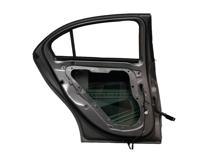PUERTA TRASERA IZQUIERDA MERCEDES A 180 GRIS 2017