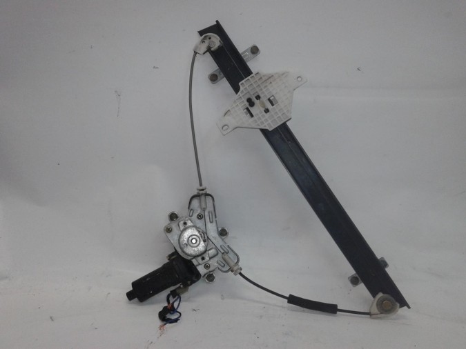 ELEVALUNAS DELANTERO DERECHO HYUNDAI TERRACAN 2004