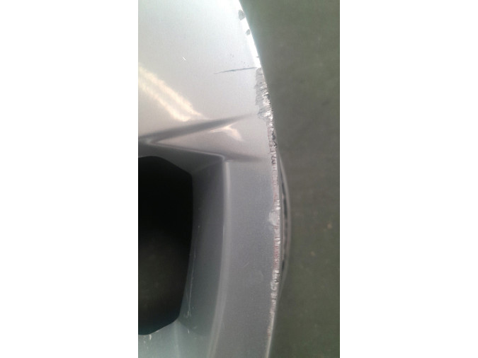 LLANTA DE ALUMINIO PEUGEOT PARTNER TEPEE 2016