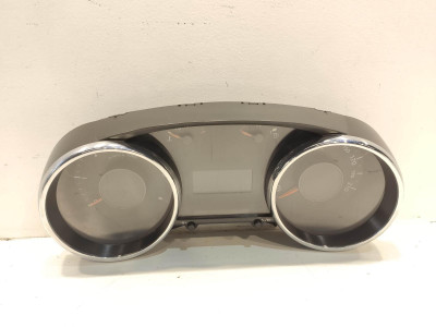 CUADRO INSTRUMENTOS PEUGEOT 5008 2015