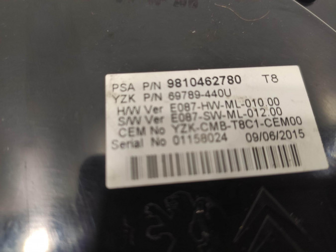 CUADRO INSTRUMENTOS PEUGEOT 5008 2015