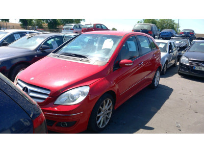 PUERTA DELANTERA IZQUIERDA MERCEDES B 200 CDI 2008