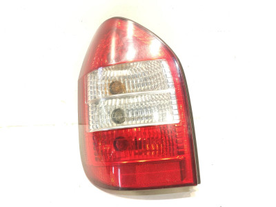 PILOTO TRASERO DERECHO OPEL ZAFIRA 2003