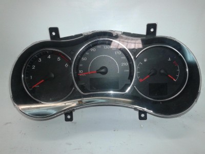 CUADRO INSTRUMENTOS VOLKSWAGEN PASSAT 2014