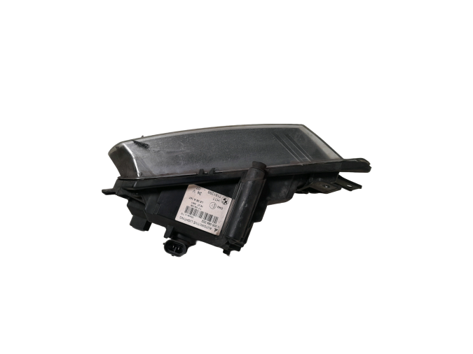 FARO ANTINIEBLA DELANTERO DERECHO BMW 118D 2008