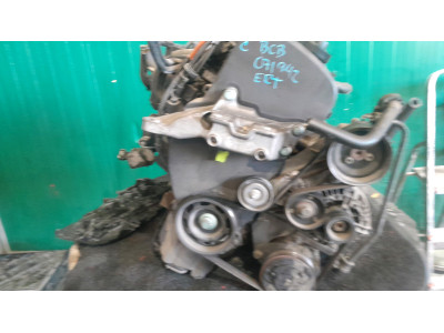 MOTOR CON ACCESORIOS SIN CAJA DE CAMBIOS VOLKSWAGEN GOLF 2002