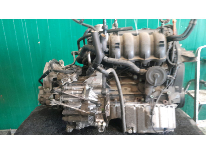 MOTOR CON ACCESORIOS SIN CAJA DE CAMBIOS VOLKSWAGEN GOLF 2002