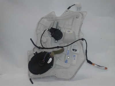 ELEVALUNAS TRASERO DERECHO MAZDA 3 2013