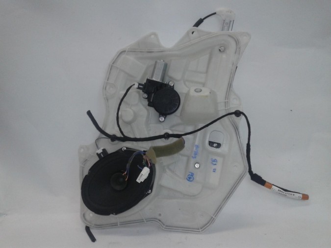 ELEVALUNAS TRASERO DERECHO MAZDA 3 2013