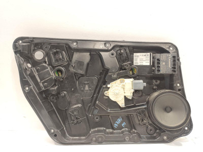 ELEVALUNAS DELANTERO IZQUIERDO MERCEDES GLA CLASS 2014