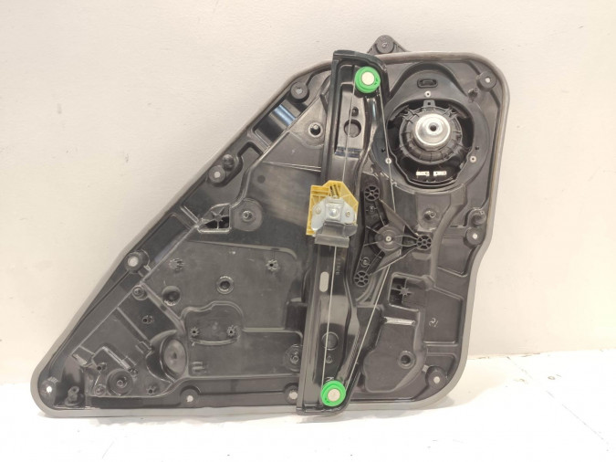 CERRADURA PUERTA TRASERA DERECHA MERCEDES GLA CLASS 2014