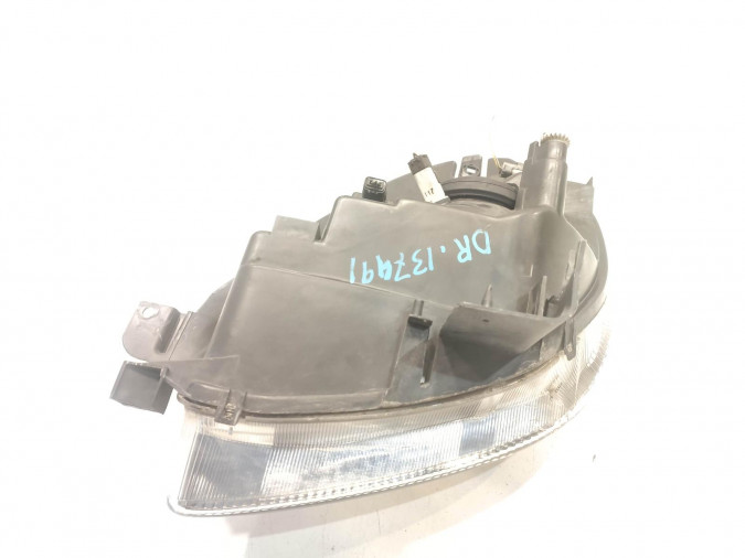 FARO DELANTERO DERECHO CITROEN XSARA PICASSO 2000