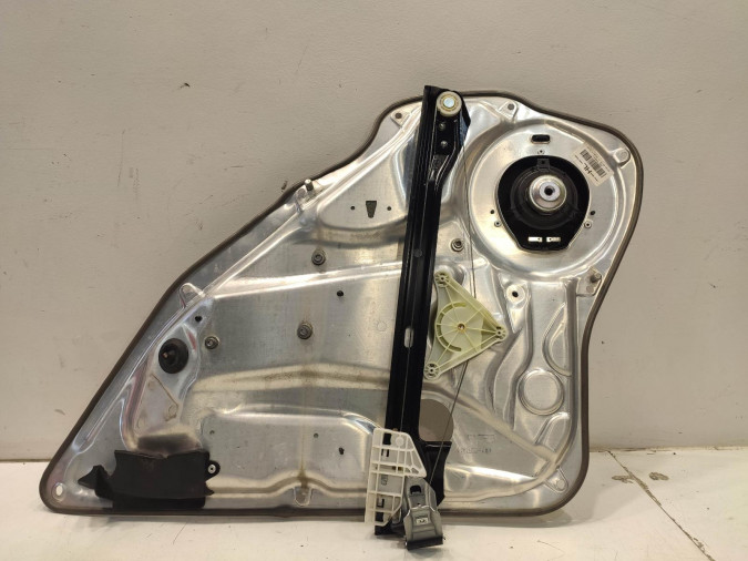 ELEVALUNAS TRASERO IZQUIERDO MERCEDES C CLASS 2011