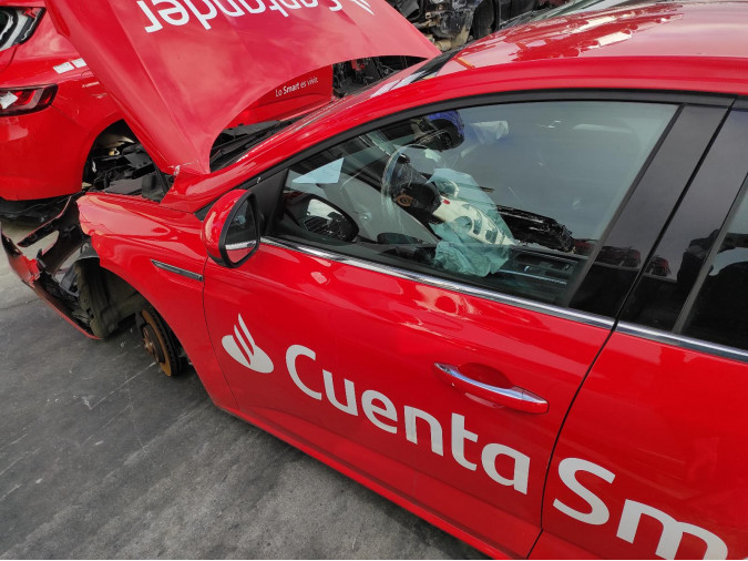Cerradura  puerta delantera derecha RENAULT MEGANE 2017