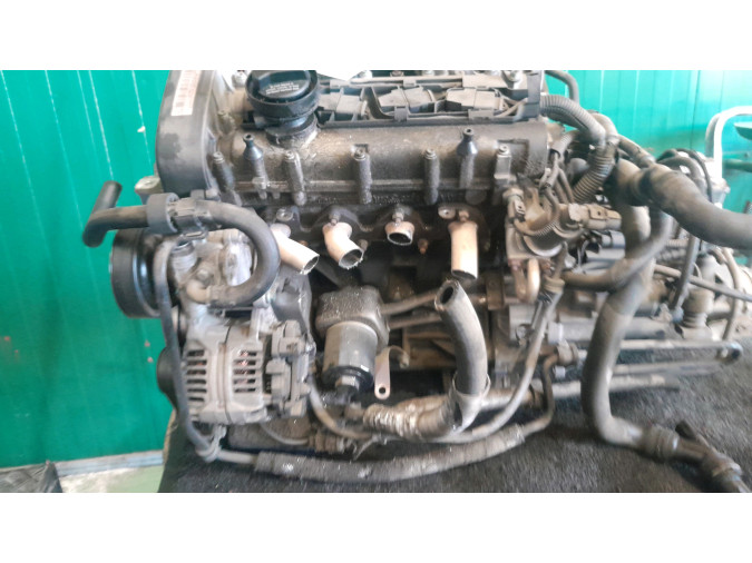 Motor VOLKSWAGEN GOLF 2002