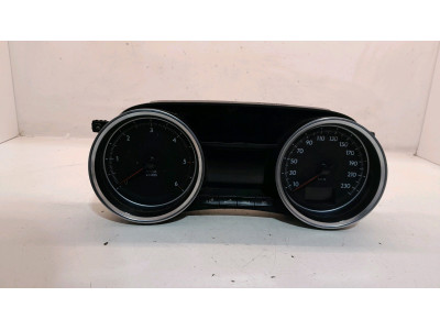 CUADRO INSTRUMENTOS PEUGEOT 508 2016