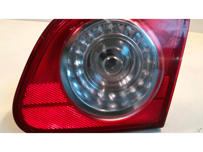 PILOTO TRASERO DERECHO INTERIOR VOLKSWAGEN PASSAT ROJO BLANCO 2006