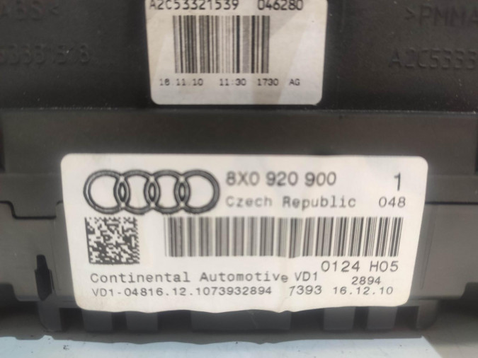 CUADRO INSTRUMENTOS AUDI A1 2011