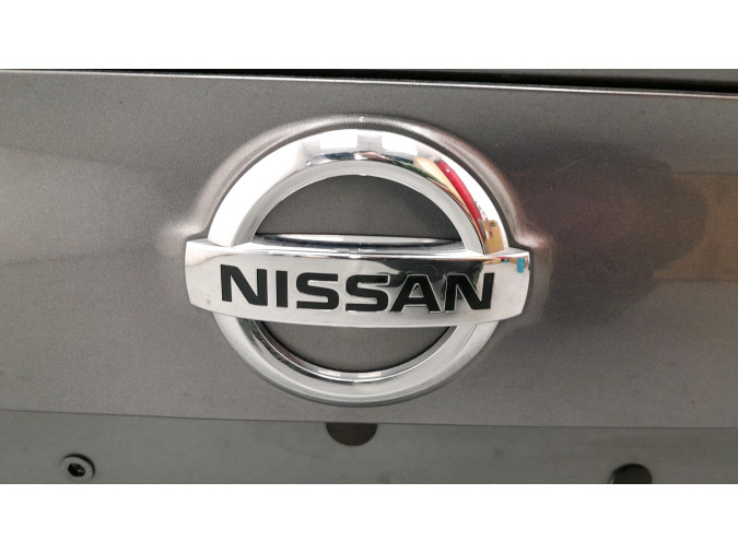 PORTON TRASERO NISSAN QASHQAI GRIS 2017
