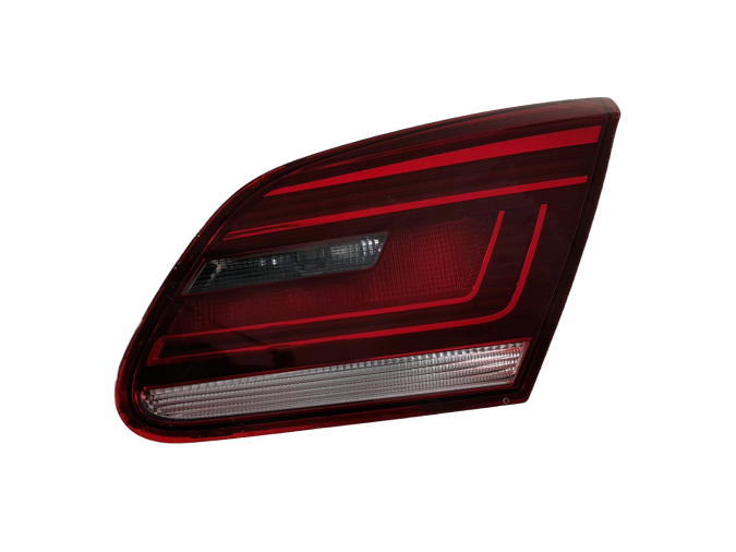 PILOTO TRASERO DERECHO INTERIOR VOLKSWAGEN PASSAT 2012