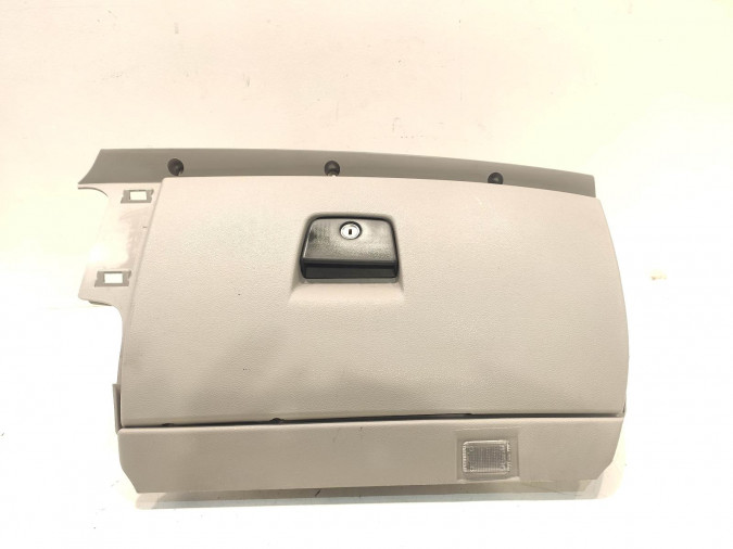 Guantera VOLVO C70 2006