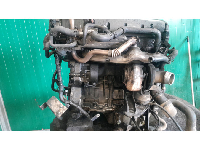 MOTOR CON ACCESORIOS SIN CAJA DE CAMBIOS VOLKSWAGEN TOUAREG 2005