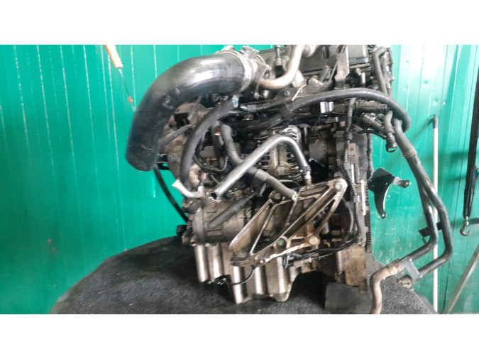 MOTOR CON ACCESORIOS SIN CAJA DE CAMBIOS VOLKSWAGEN TOUAREG 2005