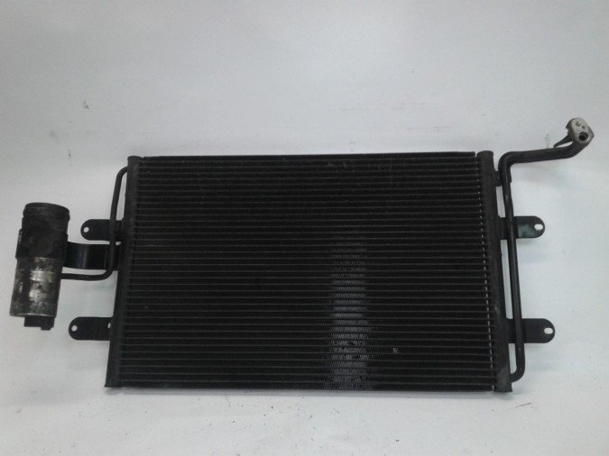 Radiador A/C KIA CARENS 2004