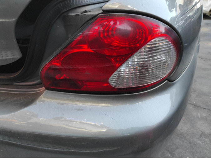 PILOTO TRASERO DERECHO JAGUAR X TYPE 2008