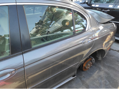PUERTA TRASERA IZQUIERDA JAGUAR X TYPE 2008