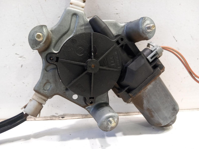 ELEVALUNAS DELANTERO DERECHO RENAULT CLIO 2005