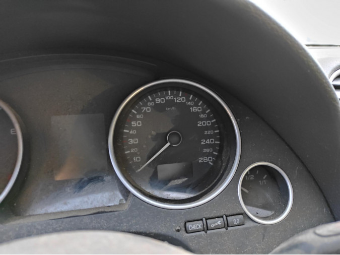 CUADRO INSTRUMENTOS AUDI A4 2008