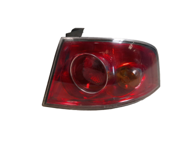 PILOTO TRASERO DERECHO EXTERIOR SEAT IBIZA ROJO AMABAR 2002