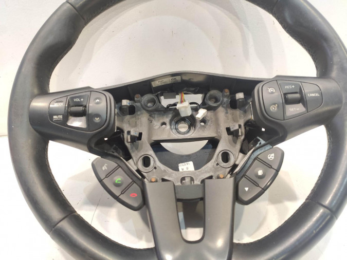 VOLANTE S KIA CARENS 2014