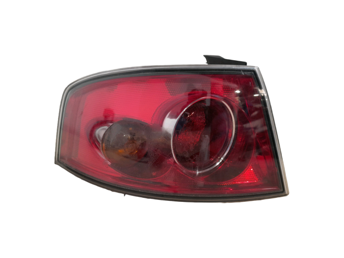 PILOTO TRASERO IZQUIERDO EXTERIOR SEAT IBIZA ROJO AMBAR 2002